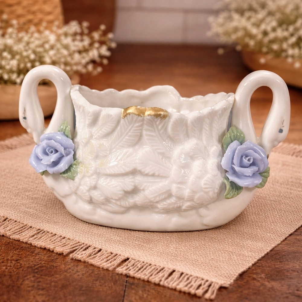 K’s Collection Double Swan‎ Porcelain Trinket Dish Planter Lavender Roses